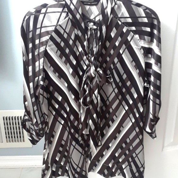 New York & Company Tops - NY&Co. Blouse size XS